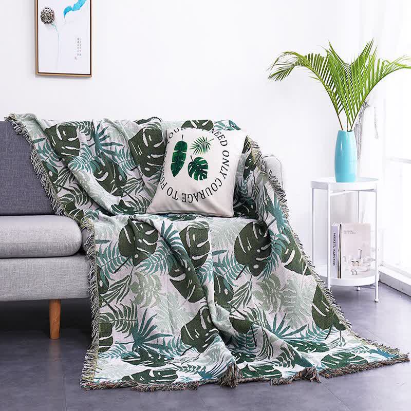 Fringed sofa throw – high-quality sofa covers for an elegant look