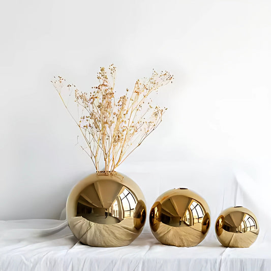 Gold-Plated Vase Collection for Stylish Elegance