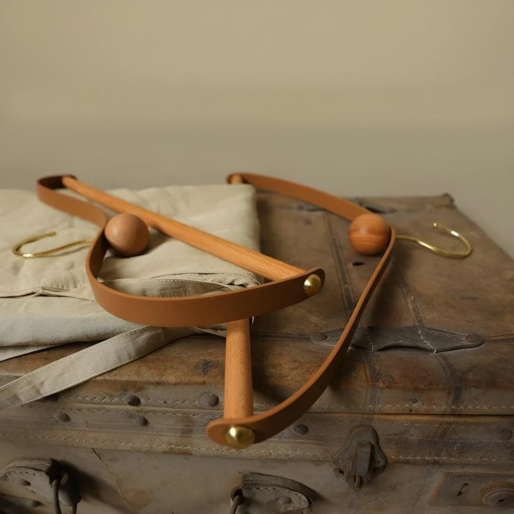 Elegant Wooden and Leather Hanger – Chic Wardrobe Storage Solution