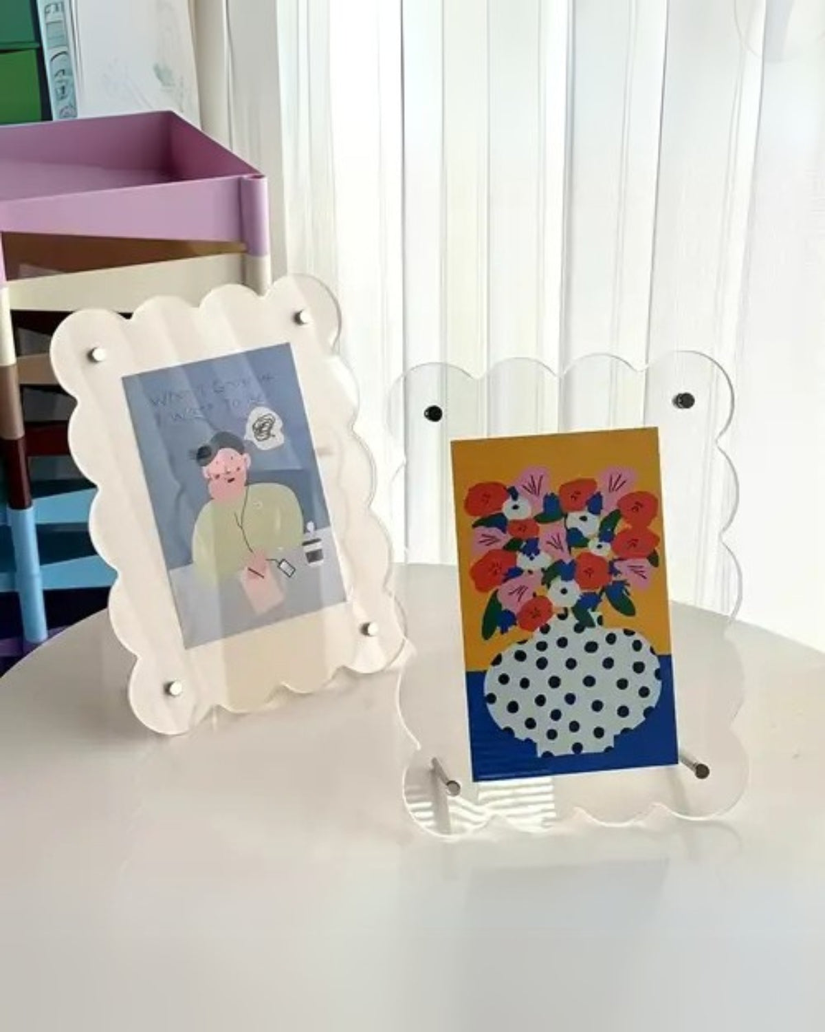 Acrylic picture frame – Clear – Scalloped design – Elegant home decor display 7