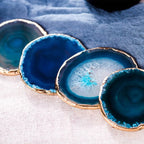 Agate coaster set – Authentic blue agate – Gold accents – Unique home decor – Ideal for drinks and decorative displays 3