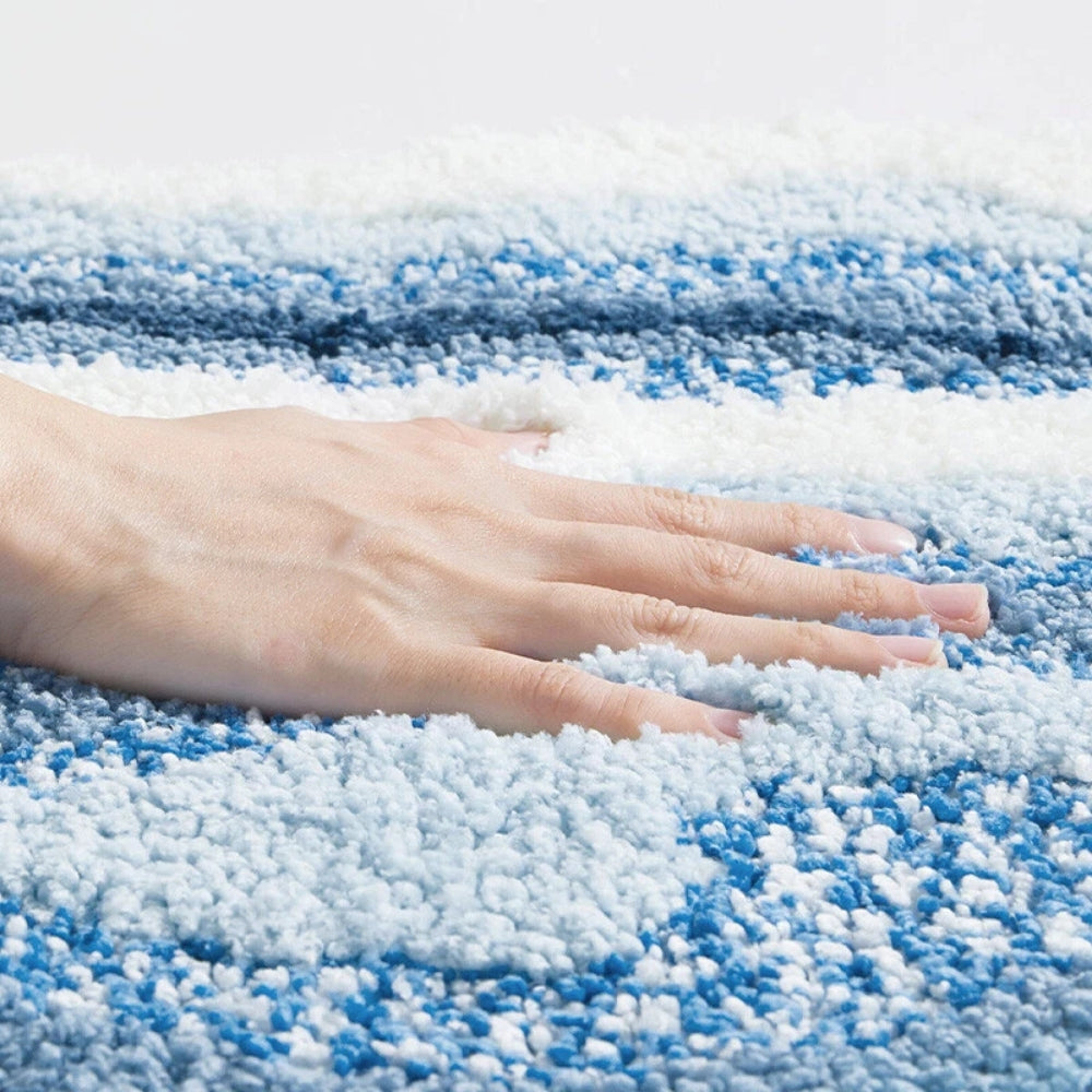 Bath mat – Plush microfiber blend – Seaside footprint design – Non-slip for safety – Coastal bathroom decor 3