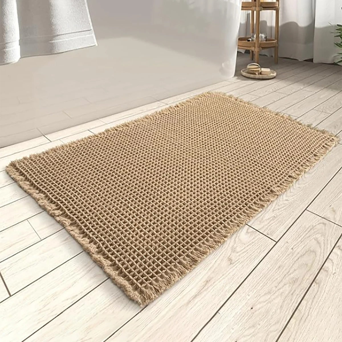 Bath mat – Soft polyester – Modern waffle design – Non-slip and absorbent – 17 x 24 in 1