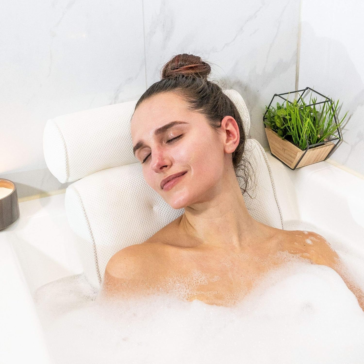 Bath pillow – 3D mesh fabric – White – Suction cups for secure support – Best bath pillow for tub relaxation 0