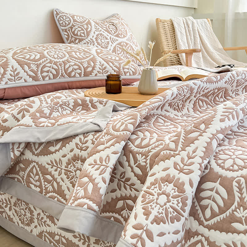 Bedding set – Cotton-polyester blend – Geometric leaf design – Modern and eco-friendly – Available in multiple sizes 1