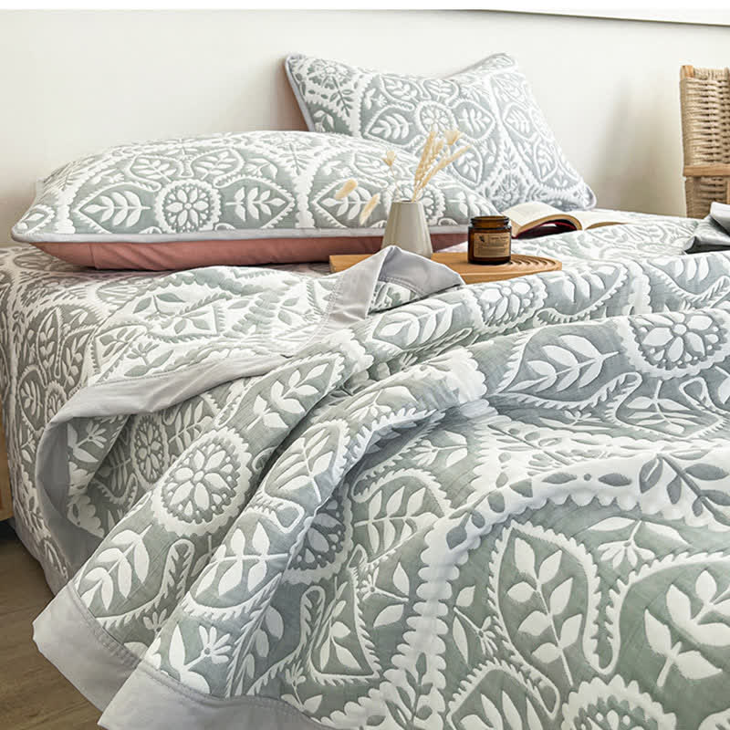 Bedding set – Cotton-polyester blend – Geometric leaf design – Modern and eco-friendly – Available in multiple sizes 4