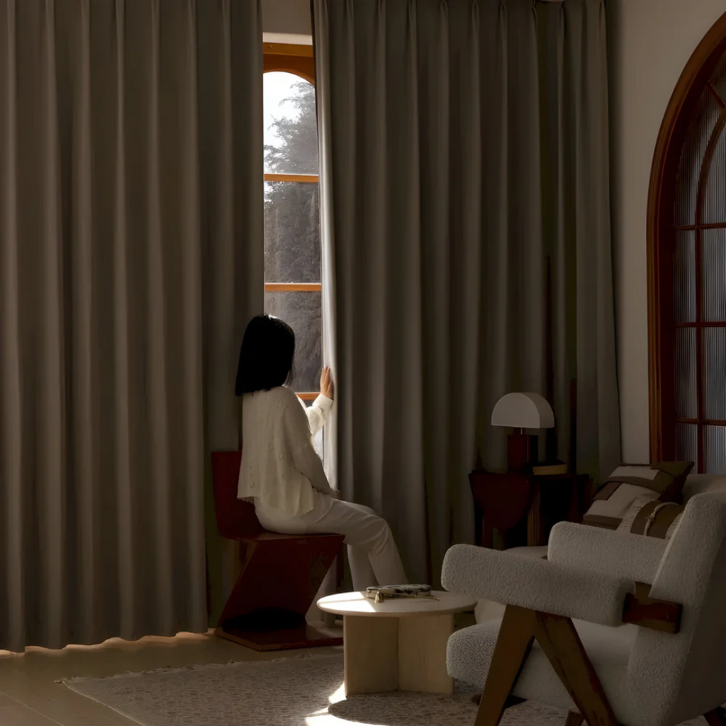 Blackout curtains – Premium jacquard fabric – Elegant modern design – Ideal for bedroom and living room – Energy-efficient and soundproofing 1