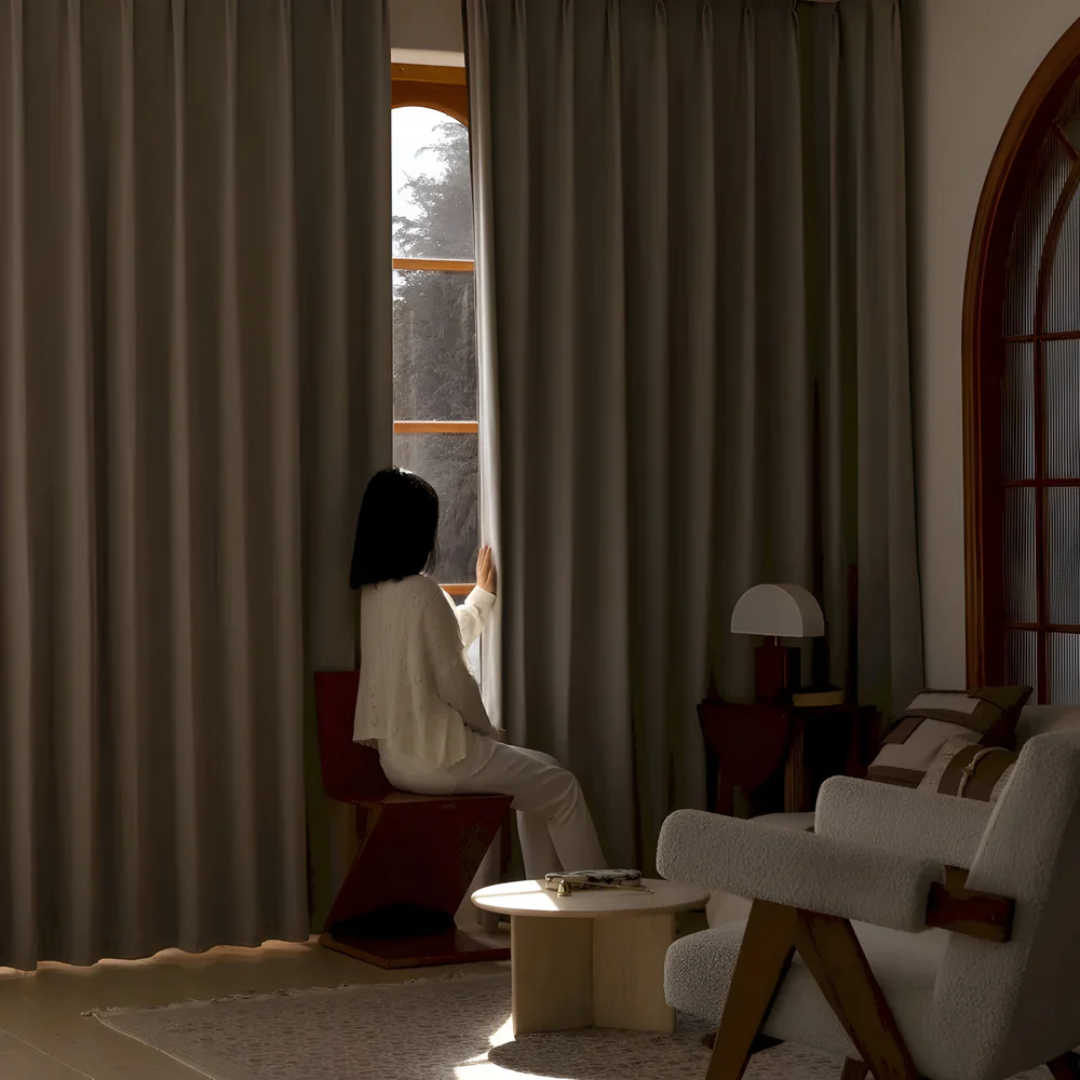 Blackout curtains – Premium jacquard fabric – Elegant modern design – Ideal for bedroom and living room – Energy-efficient and soundproofing 1
