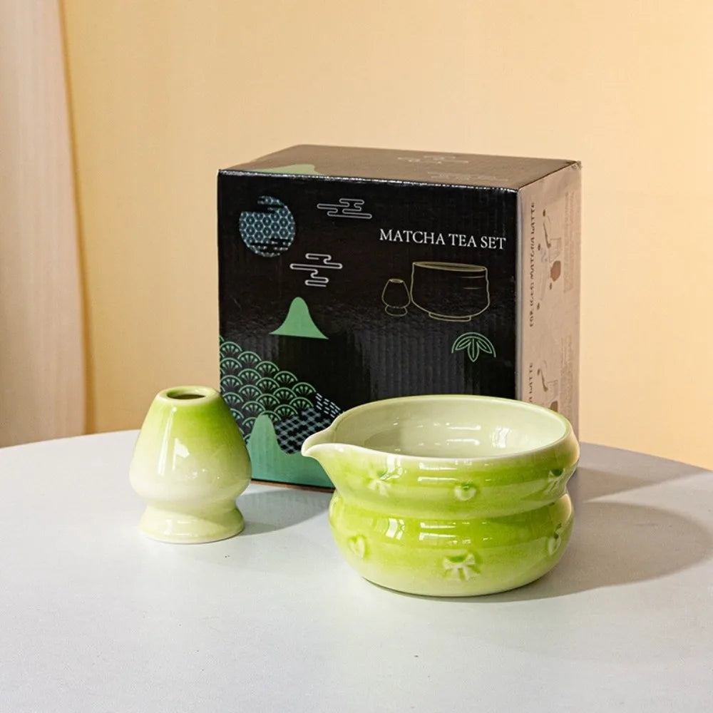 Ceramic matcha bowl with spout, featuring a beautiful gradient color design. Ideal for preparing and serving matcha tea, showcasing a smooth finish and 14