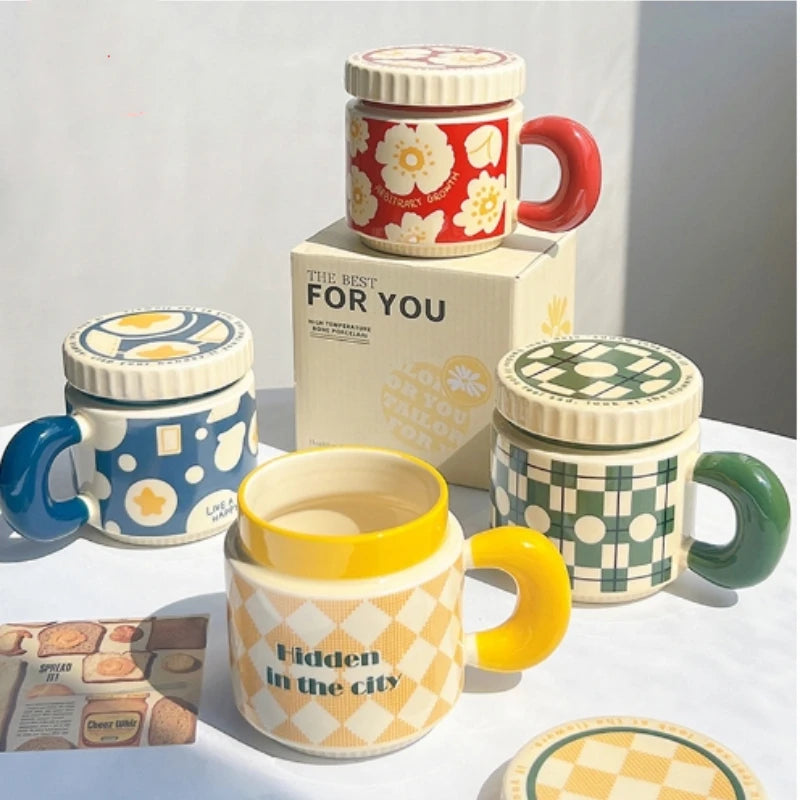 Ceramic coffee mug with lid – Handmade – Checkerboard flower pattern – 400 ml – Perfect for coffee or tea 0