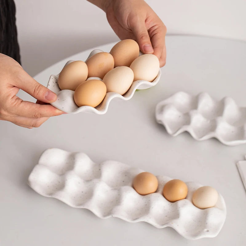 Ceramic egg tray – White – Fresh-keeping storage for kitchen and refrigerator – Elegant design 2