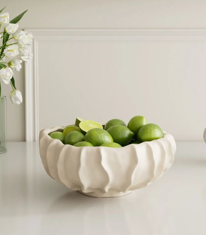 Ceramic fruit bowl – Handcrafted – Ivory white – Decorative wave design – Elegant centerpiece for home décor 0