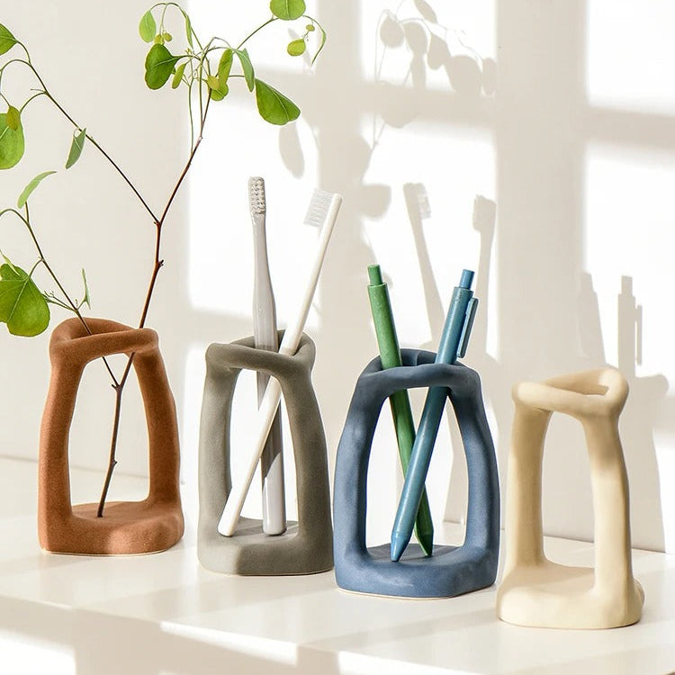Ceramic holder – Premium material – Minimalist Nordic design – Versatile storage for bathroom or office – 3.1 x 3.1 x 4.5 in 1