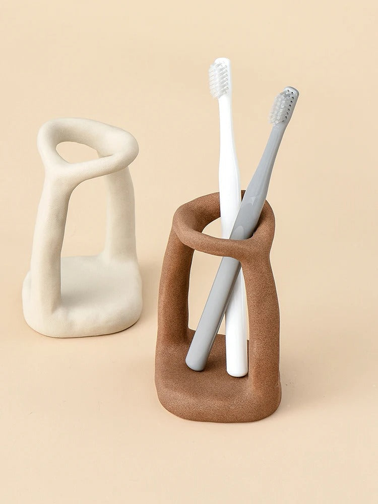 Ceramic holder – Premium material – Minimalist Nordic design – Versatile storage for bathroom or office – 3.1 x 3.1 x 4.5 in 4