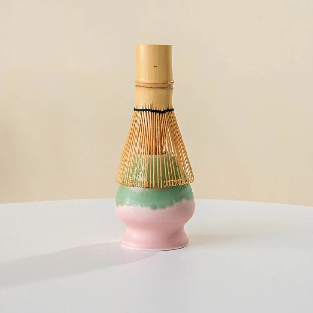 Ceramic matcha bowl with spout – Multicolored design – Perfect for tea lovers and Japanese matcha preparation 1