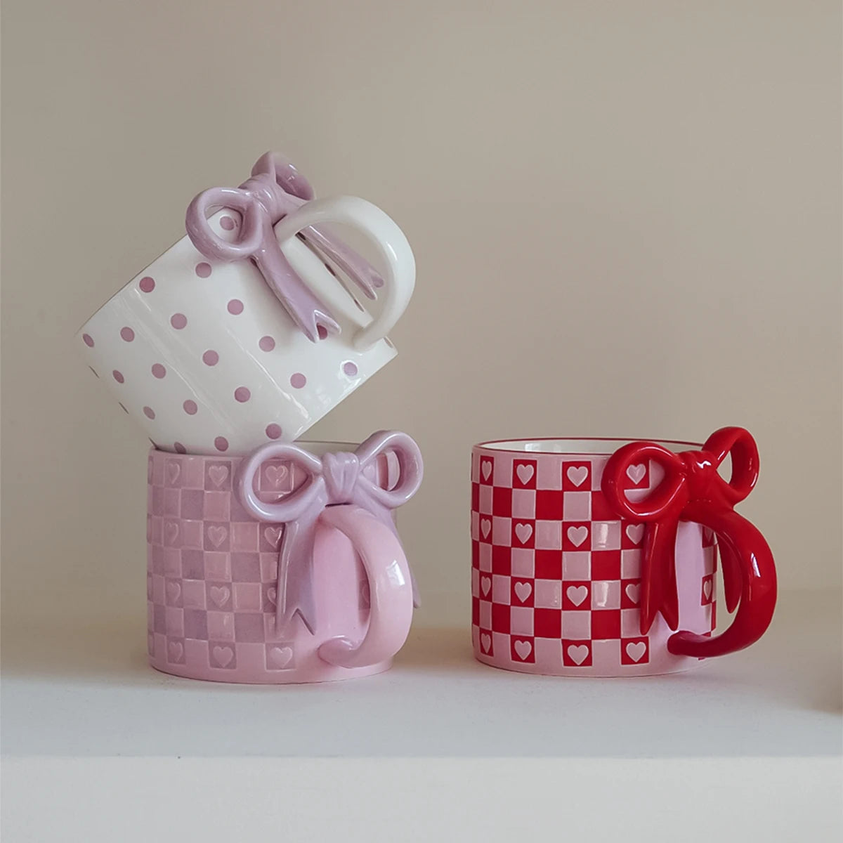 Ceramic mug – Heart-shaped bow handle – Checkerboard pattern – Unique gift for coffee lovers 0