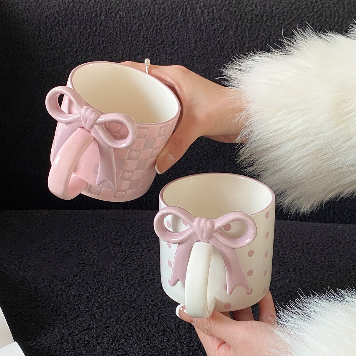 Ceramic mug – Heart-shaped bow handle – Checkerboard pattern – Unique gift for coffee lovers 3