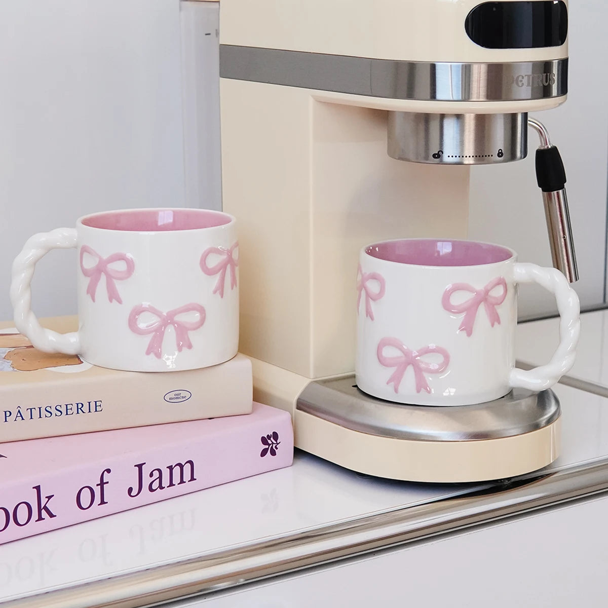 Ceramic mug – Pink embossed design – 13.4 fl oz – Elegant twist handle – Perfect for coffee or tea 2