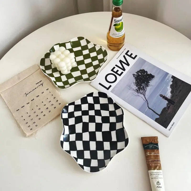 Ceramic serving tray – Checkered pattern – 9.1 in diameter – Stylish home decor piece 3