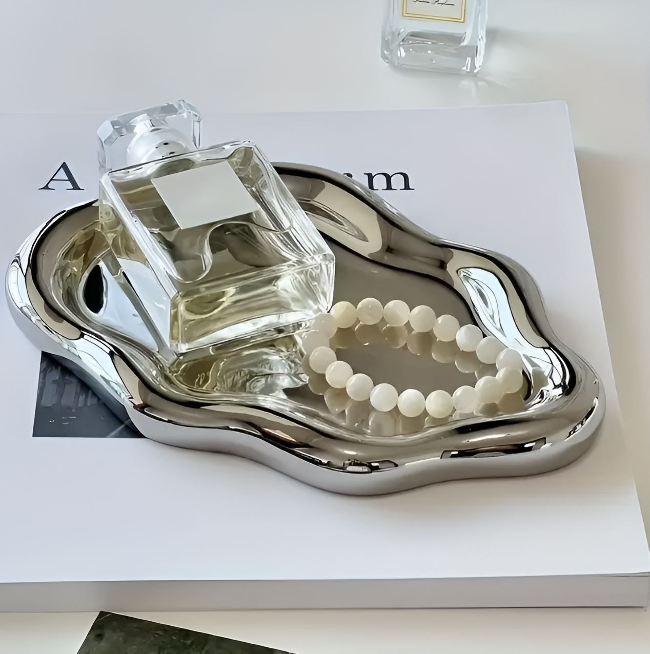 Ceramic tray – Elegant white cloud design – Multifunctional jewelry and accessory organizer – 7.5 x 5.1 in 7