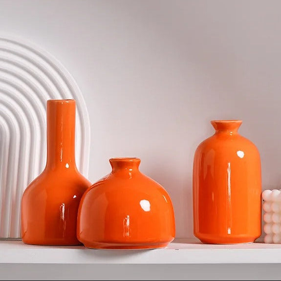 Ceramic vase – Sleek minimalist design – Vibrant orange – Modern home decor 1