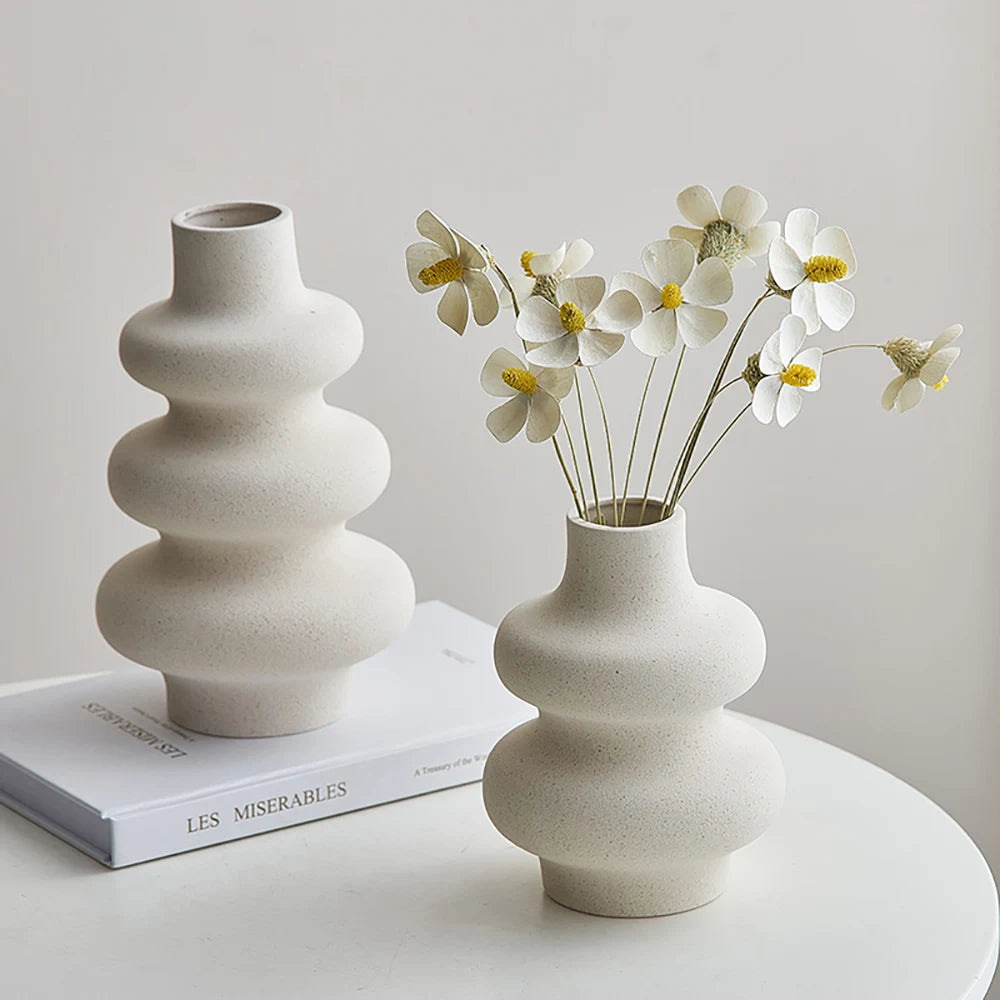 Ceramic vase – Wavy design – White color – Nordic style home decor 1