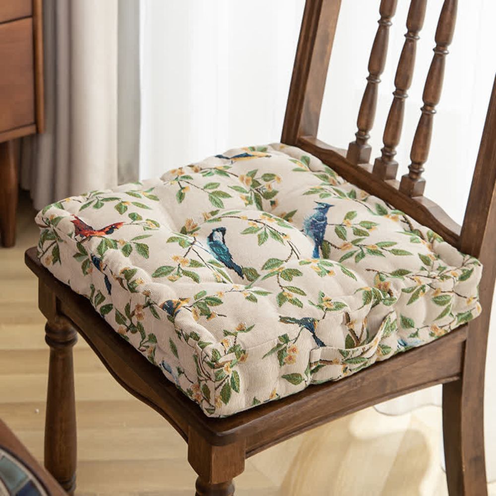Chair cushion – Durable microfibre blend – Whimsical bird and leaf design – Comfortable outdoor seating solution 2