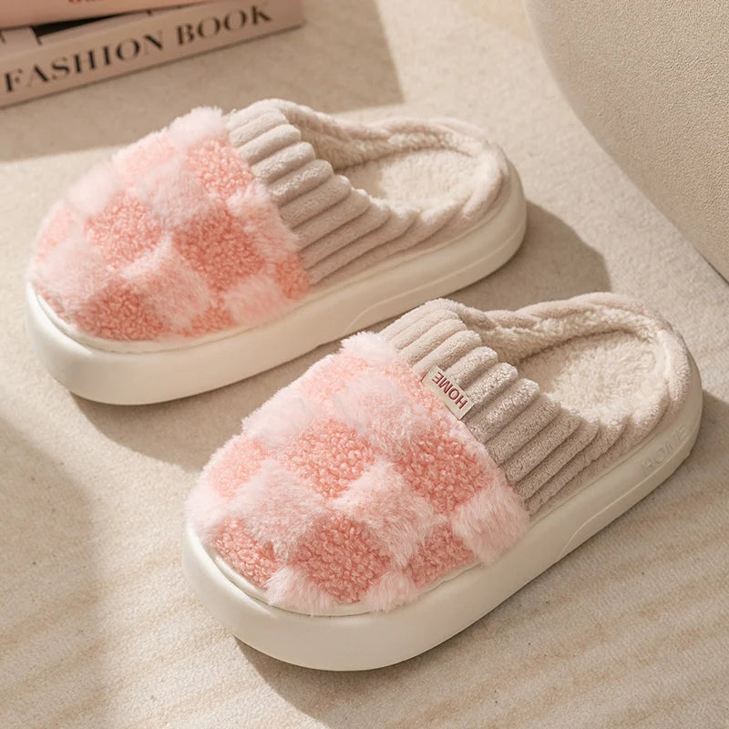 Cozy checkered plush women’s slippers featuring a soft, fluffy interior and anti-slip sole for grip. Ideal for lounging at home, these stylish slippers 0