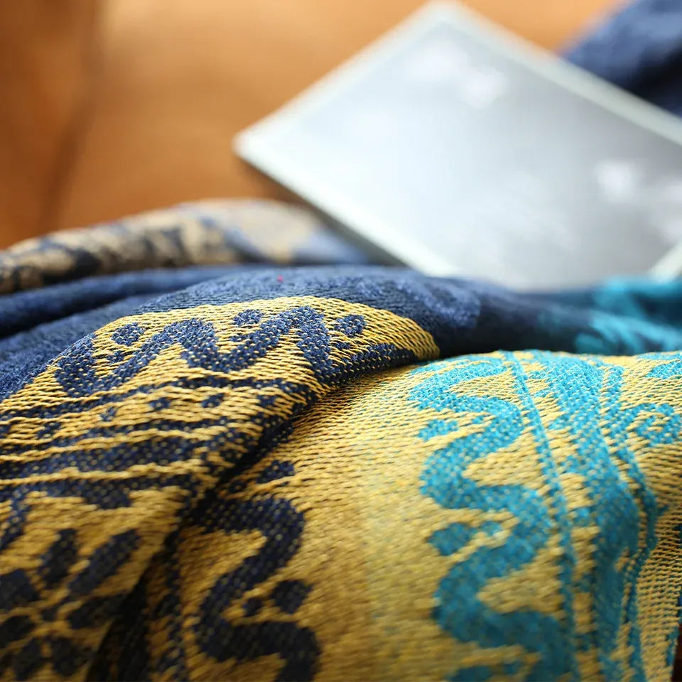Chenille couch cover – Soft Moroccan design – Multi-functional throw blanket – Cozy home accessory 3