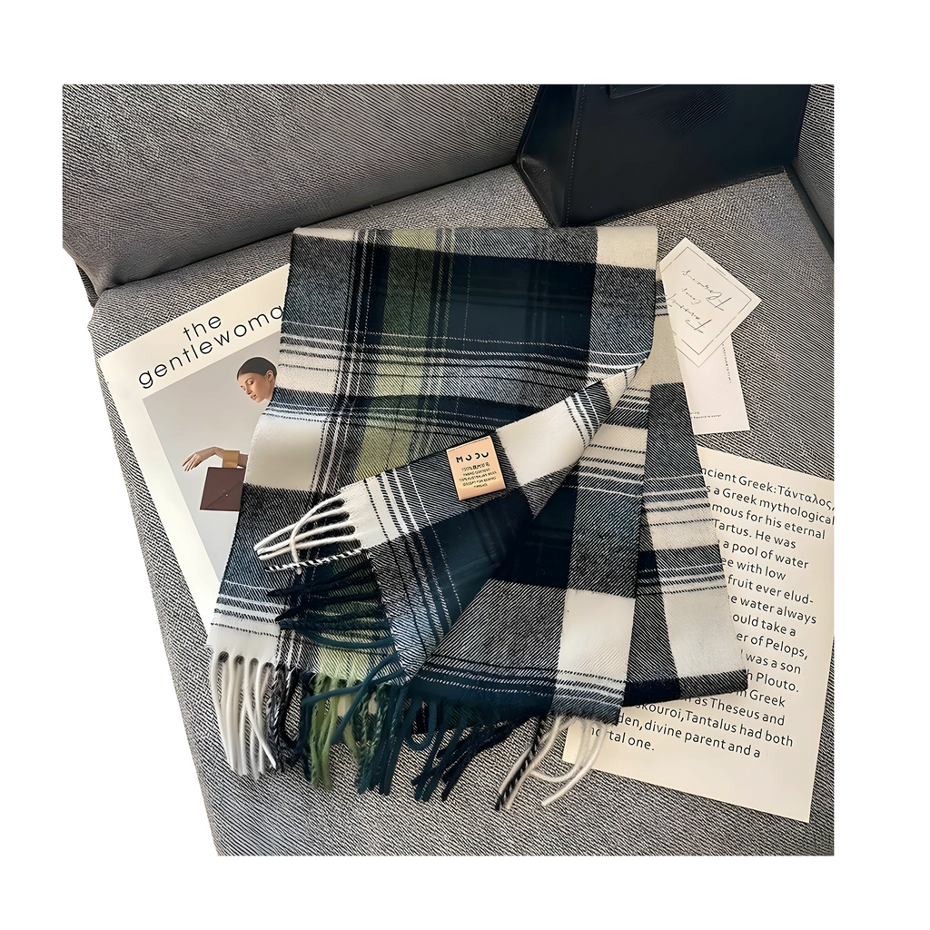 Chic Collection | Cashmere Scarf with Checked Pattern Ð Luxurious Warmth for Women 1