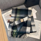 Chic Collection | Cashmere Scarf with Checked Pattern Ð Luxurious Warmth for Women 5