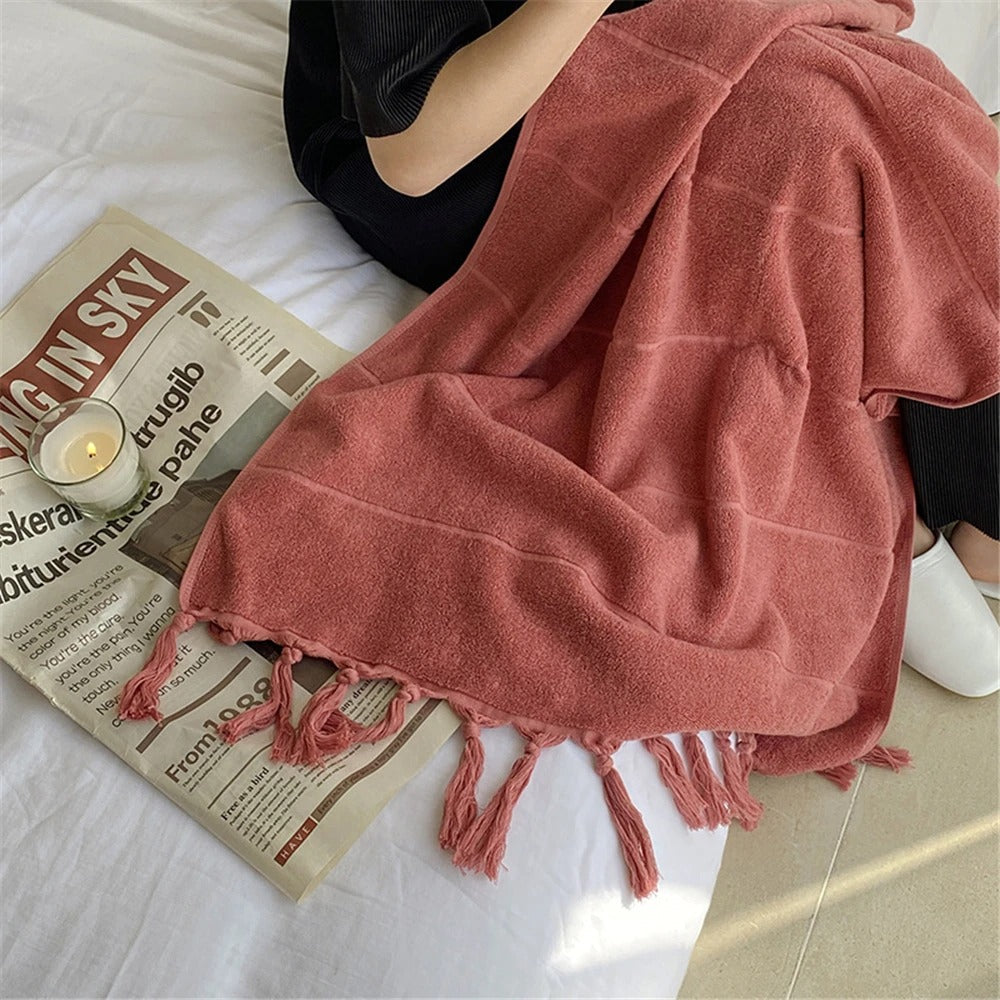 Cotton bath towel – Soft and durable – Elegant checkerboard design – Ideal for bath or spa use – 30 x 60 in 4
