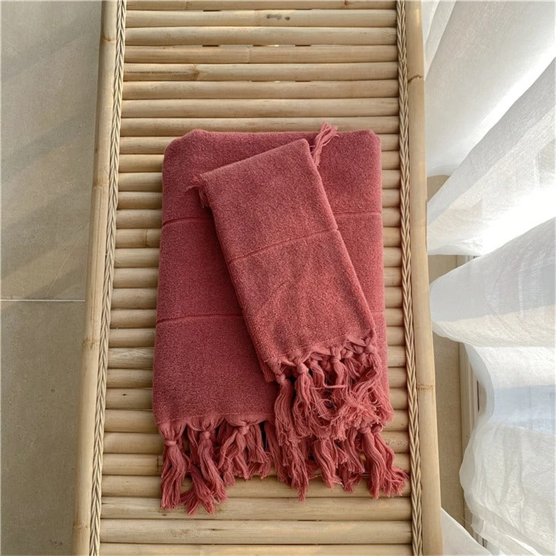 Cotton bath towel – Soft and durable – Elegant checkerboard design – Ideal for bath or spa use – 30 x 60 in 8