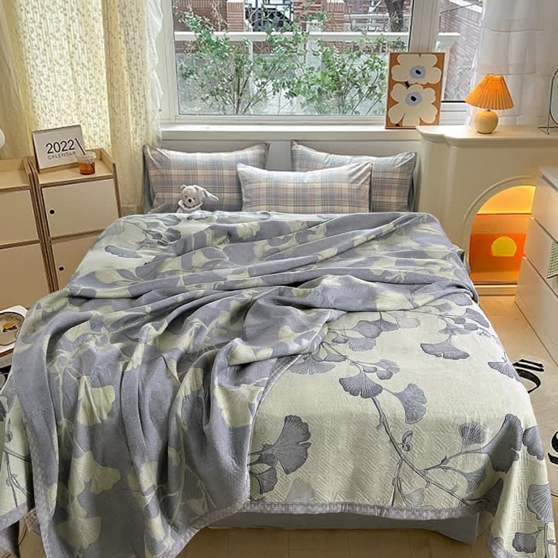Cotton gauze quilt – Reversible Ginkgo leaf design – Eco-friendly summer blanket – Lightweight and breathable 2