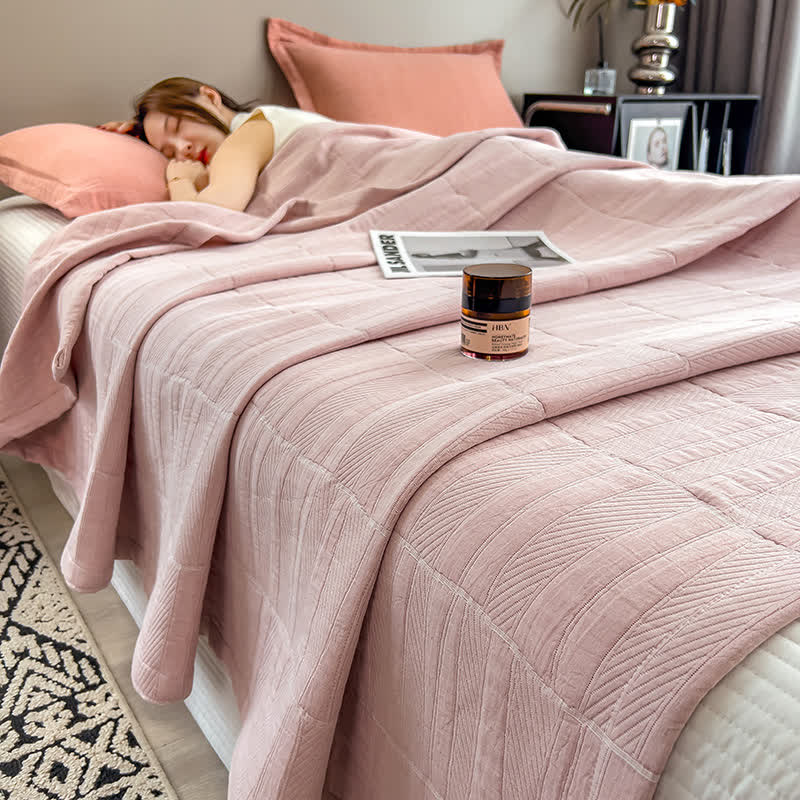 Cotton muslin quilt – Lightweight and soft – Minimalist stripe design – Perfect for summer nights 7