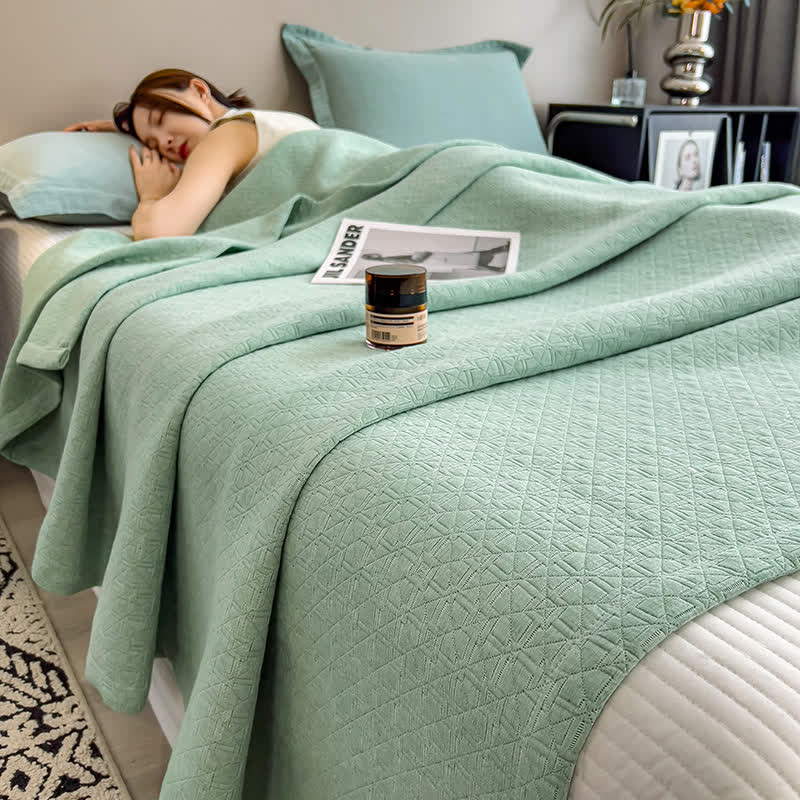 Cotton muslin quilt – Lightweight triple-layer – Geometric grid design – Modern minimalist bedding 0