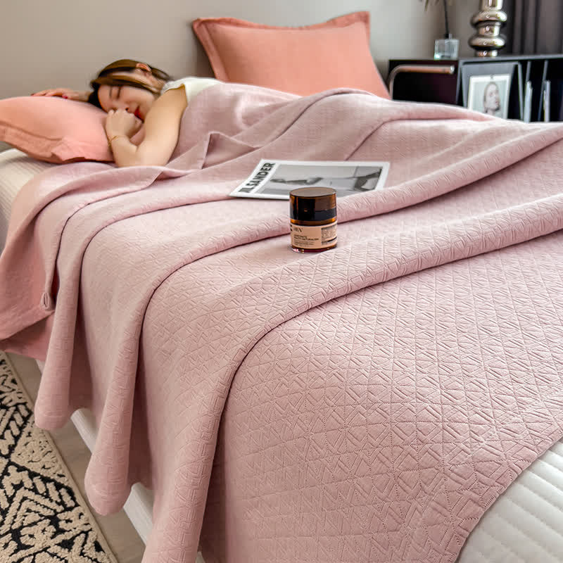 Cotton muslin quilt – Lightweight triple-layer – Geometric grid design – Modern minimalist bedding 4