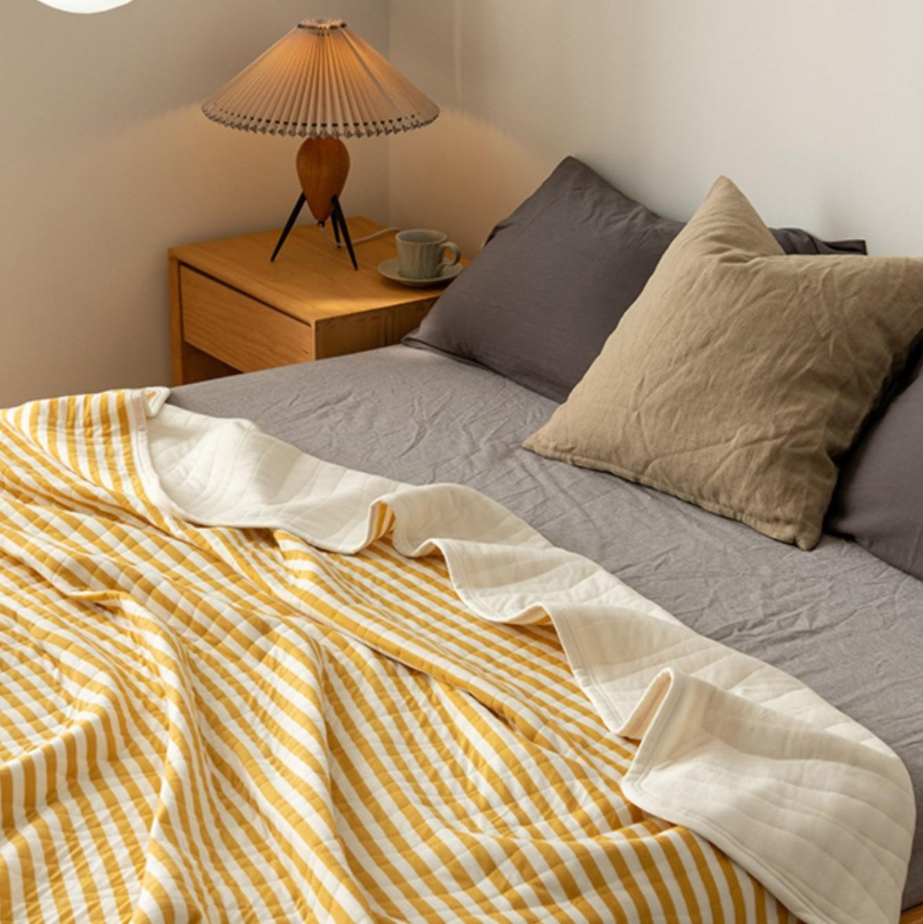 Cotton quilt – Lightweight and breathable – Soft summer comfort – Available in multiple sizes 3
