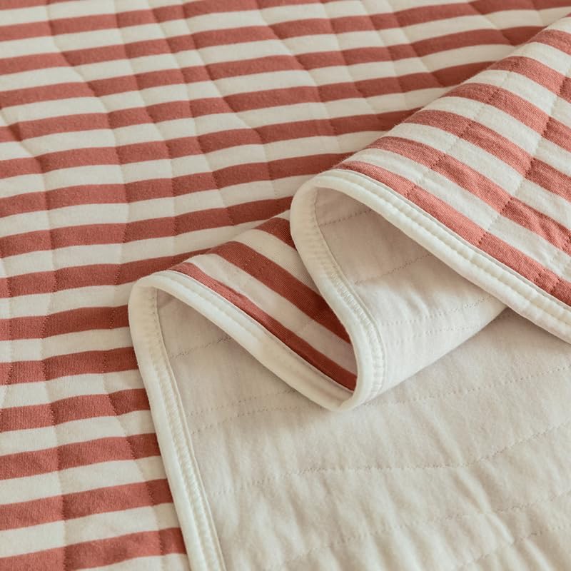 Cotton quilt – Lightweight breathable design – Timeless striped pattern – Ideal for summer comfort 5