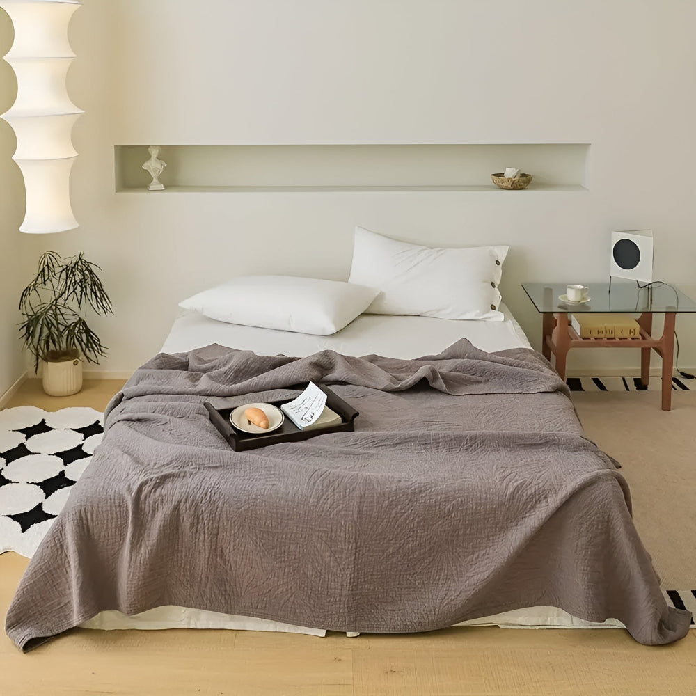 Cotton quilt – Lightweight gauze – Soft leaf design – Year-round comfort for bed or sofa 6