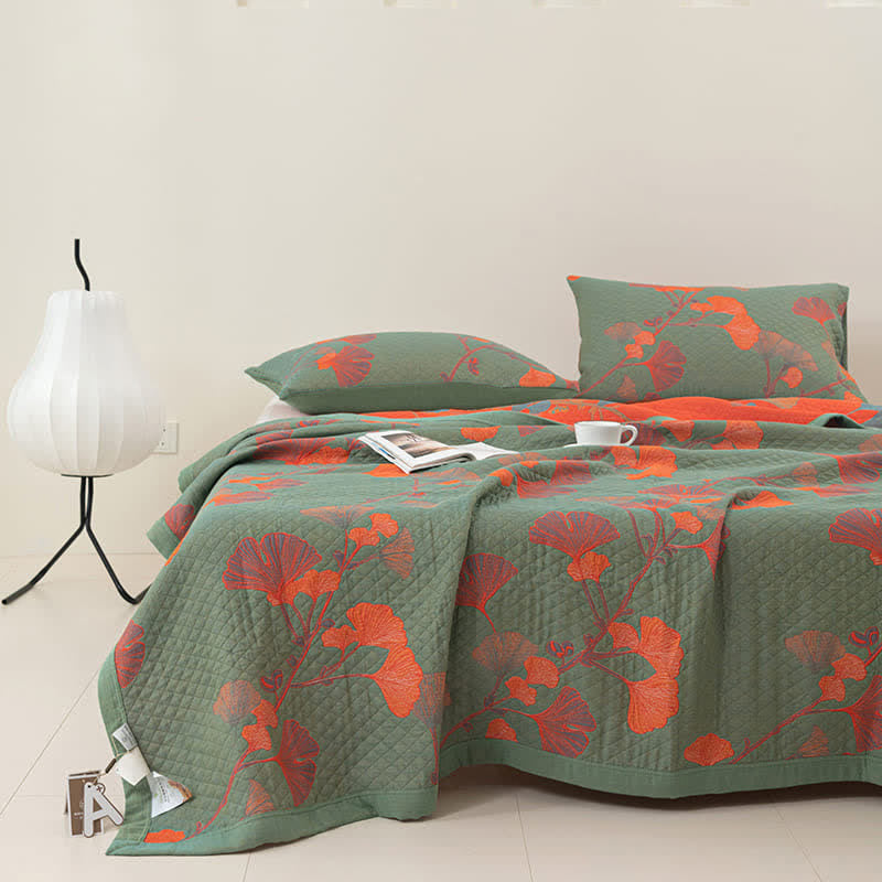 Cotton quilt – Orange ginkgo leaf pattern – Reversible design – Soft and breathable bedding – King size 0