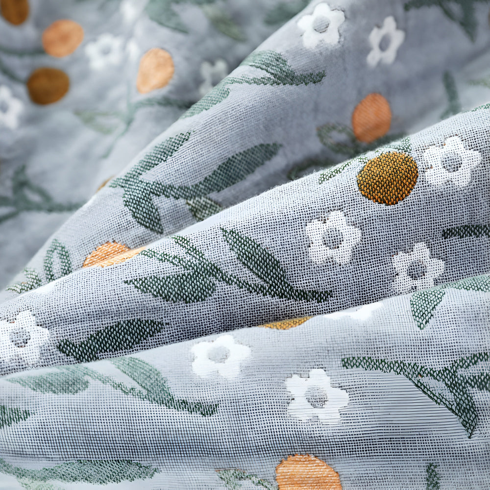Cotton quilt – Reversible design – Leafy floral print – Lightweight summer comfort 5