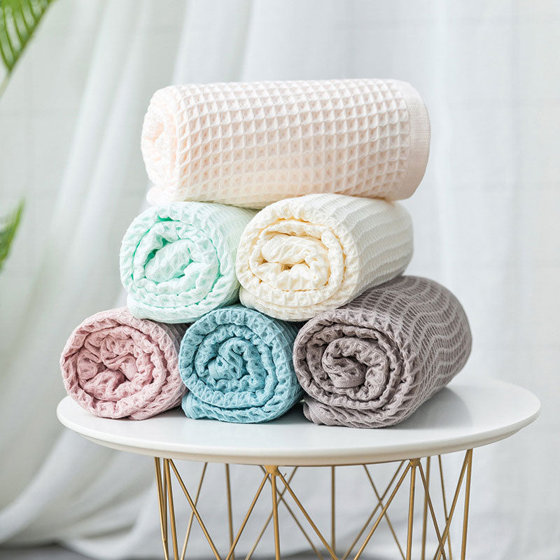 Cotton waffle bath towel – Lightweight and quick-drying – Japanese-inspired design – 28 x 55 in – Soft and breathable 2