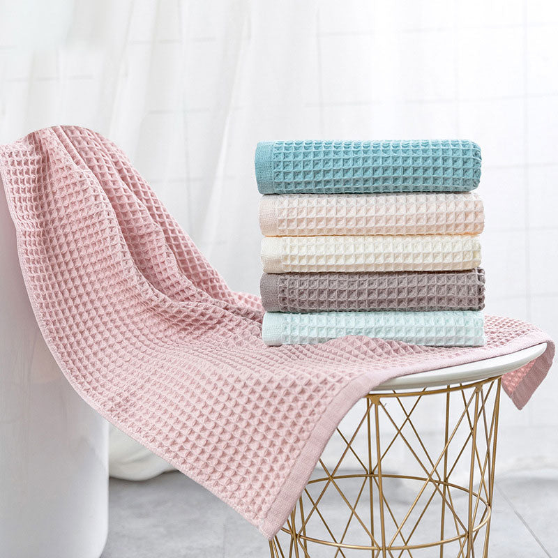 Cotton waffle bath towel – Lightweight and quick-drying – Japanese-inspired design – 28 x 55 in – Soft and breathable 3