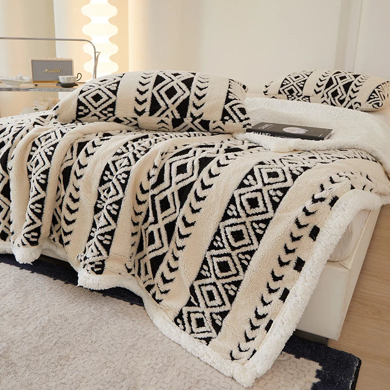 Cozy Collection | Double-Sided Fleece Blanket with Jacquard Design Ð Soft Warmth for Home Comfort 3