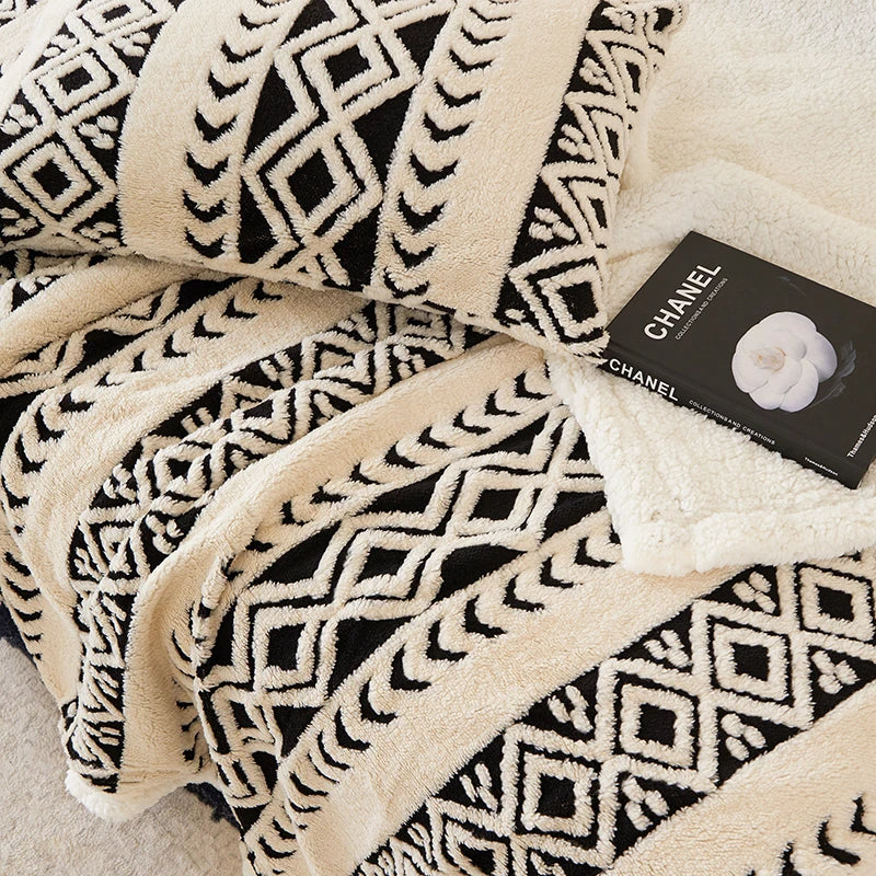Cozy Collection | Double-Sided Fleece Blanket with Jacquard Design Ð Soft Warmth for Home Comfort 4