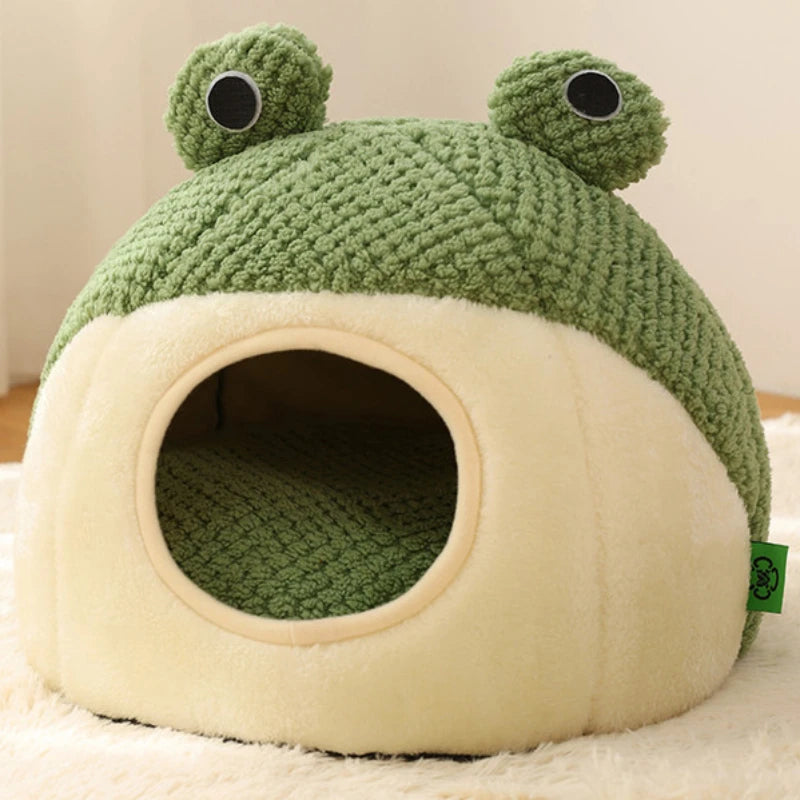 Cozy frog-shaped plush pet nest for dogs and cats, featuring a soft and warm green exterior with a cute frog design. Ideal for small pets, 5