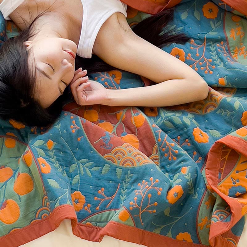 Cozy Reversible Floral Quilt in Soft Cotton for Everyday Comfort 4