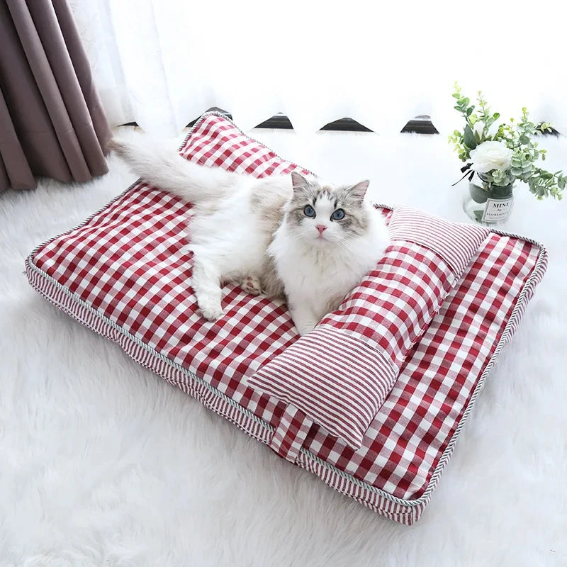 Cozy soft dog and cat bed cushion featuring a cute design, made from warm PP cotton. The bed is plush and inviting, perfect for pets to 0