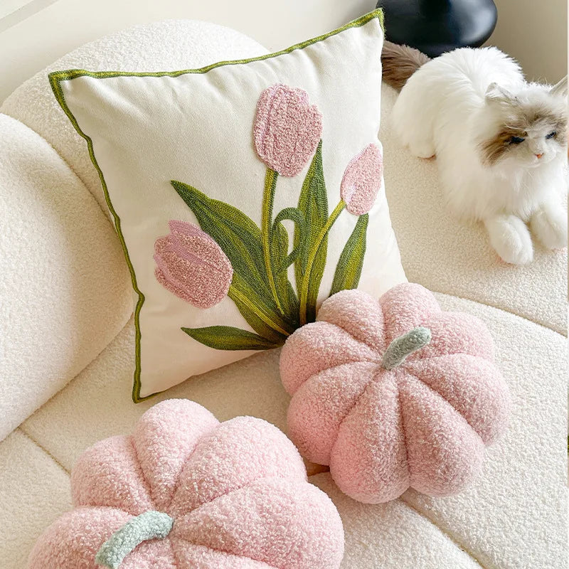 Cushion cover – Soft plush – Embroidered tulip design – Cozy home decor – 17.7 x 17.7 in 3